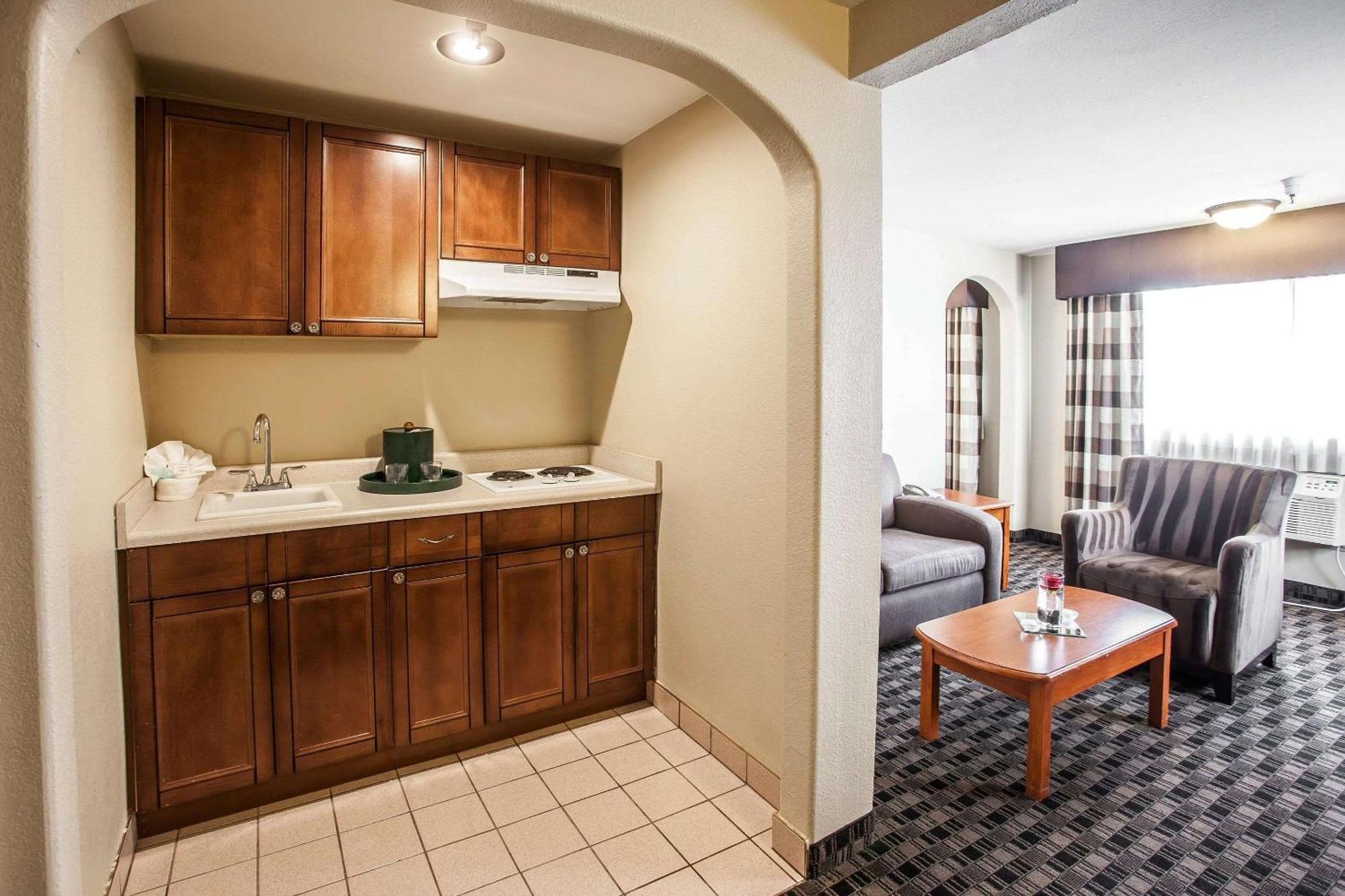 Clarion Inn Renton-Seattle Bagian luar foto